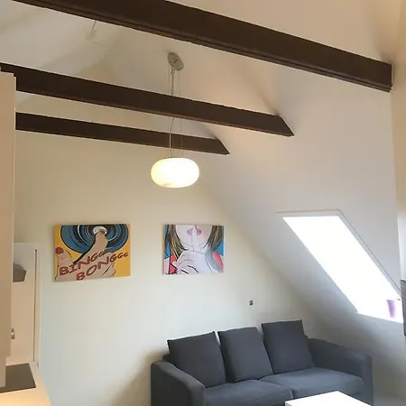 Albergue Urban Marken *