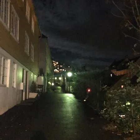 Urban Marken Albergue